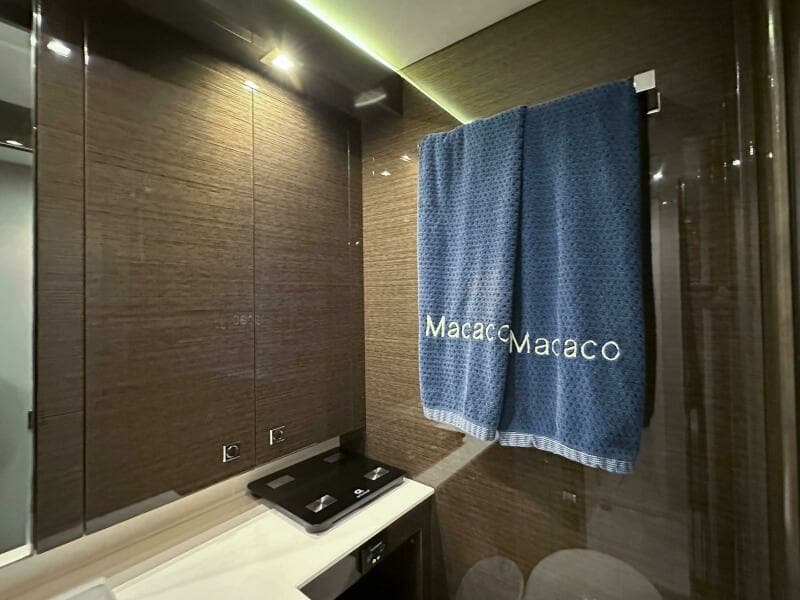 2019 Cruisers Yachts 50 Cantius