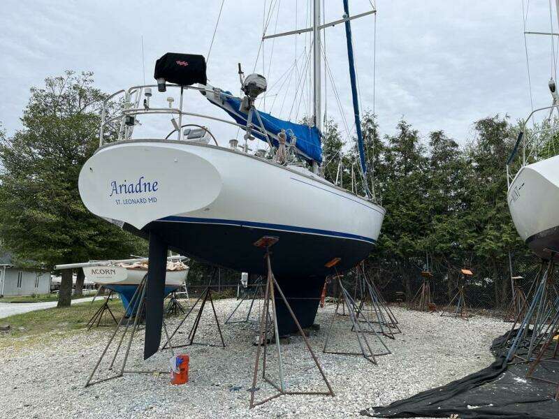 2004 ShearWater 45