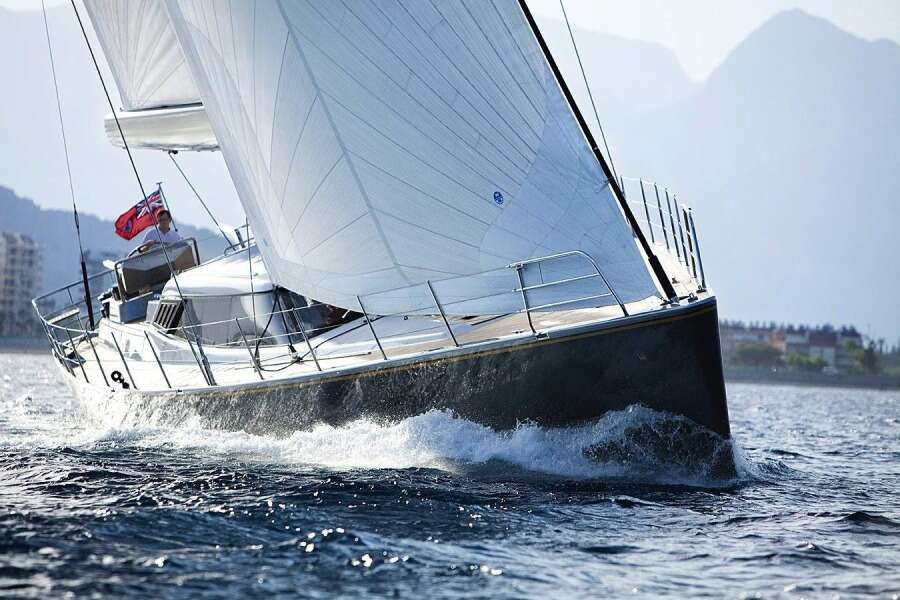 2011 Alia Yachts Warwick 82 LK