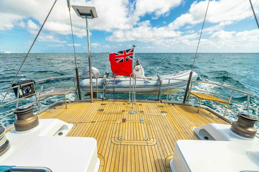 2011 Alia Yachts Warwick 82 LK