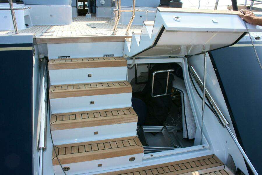 2011 Alia Yachts Warwick 82 LK