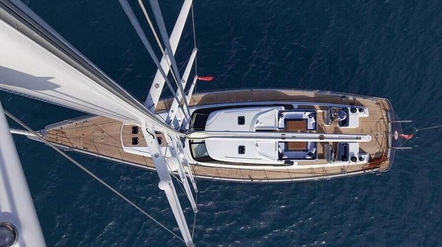 2011 Alia Yachts Warwick 82 LK