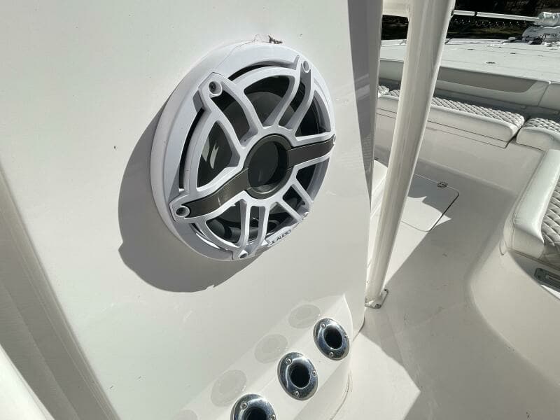 2022 Caymas 28 HB Twin