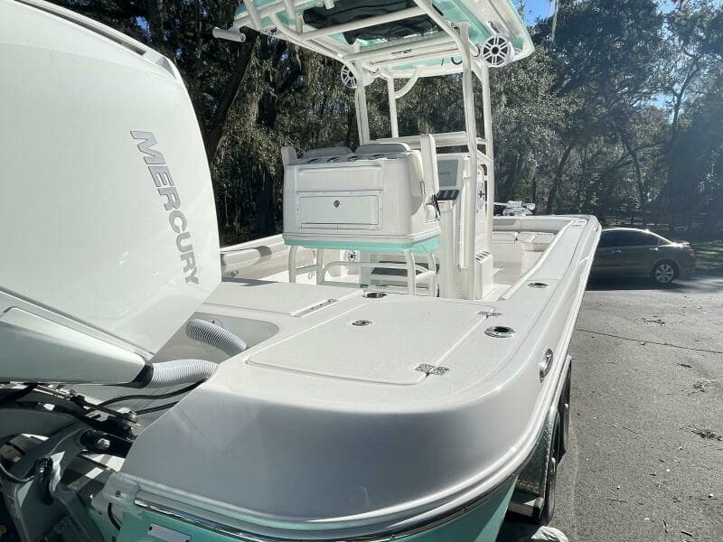 2022 Caymas 28 HB Twin