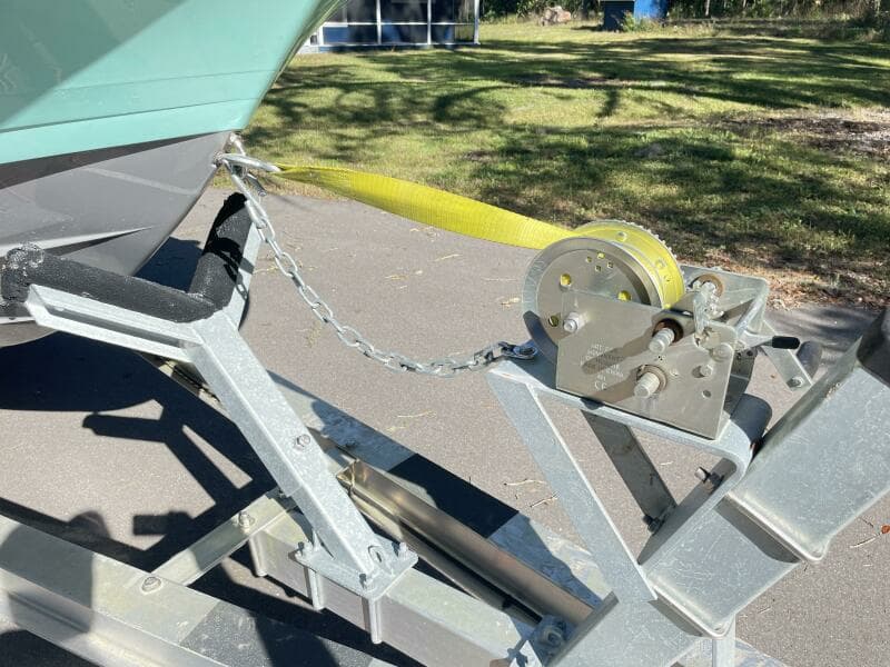 2022 Caymas 28 HB Twin