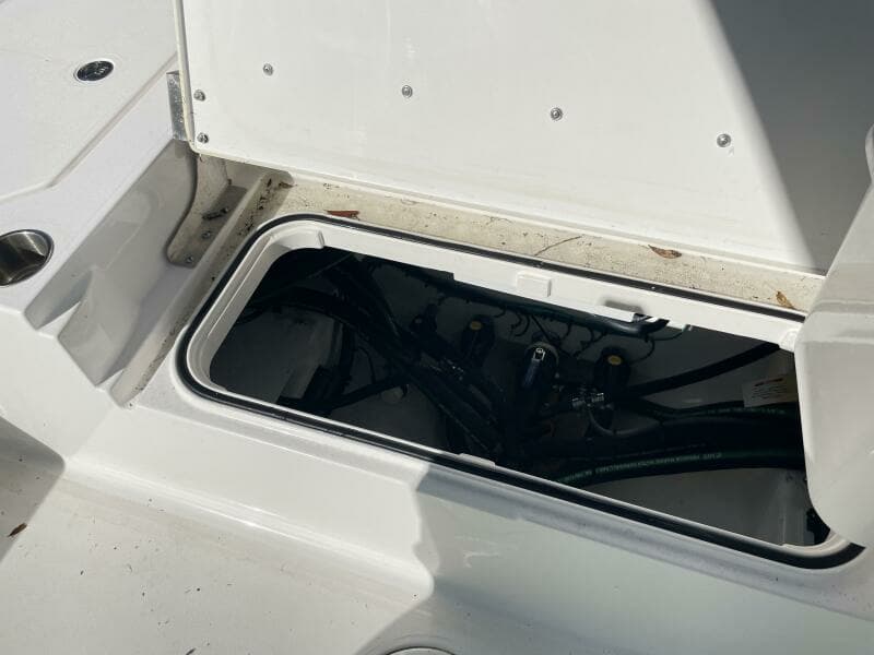 2022 Caymas 28 HB Twin