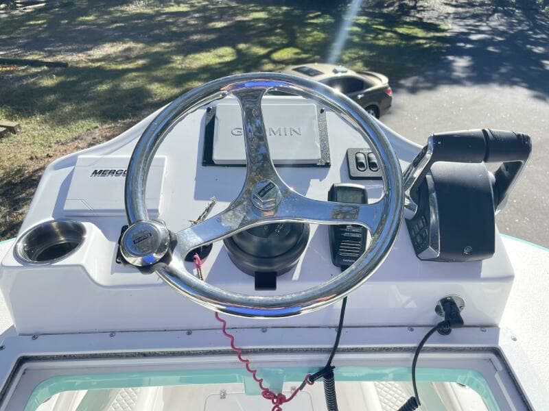 2022 Caymas 28 HB Twin