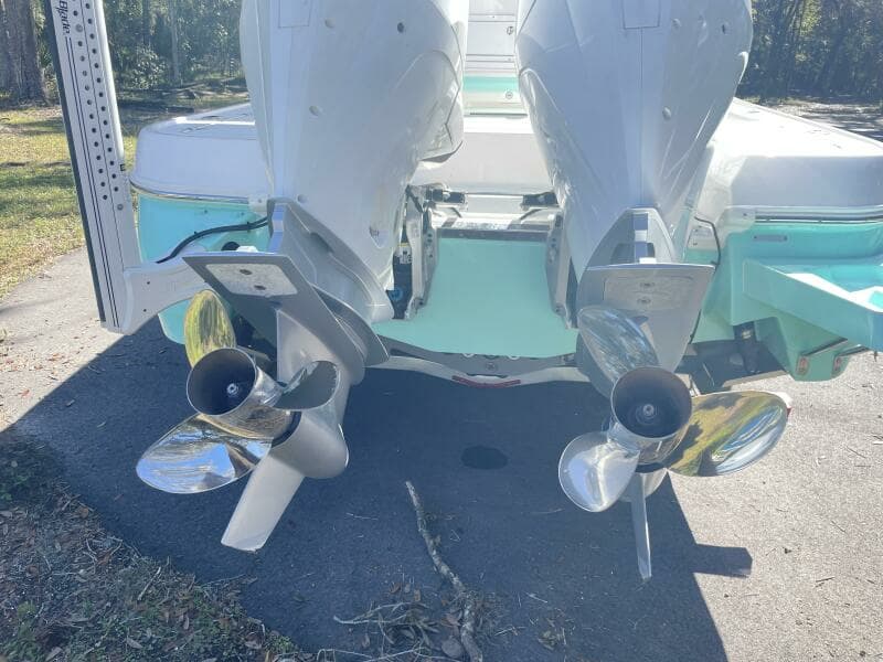 2022 Caymas 28 HB Twin