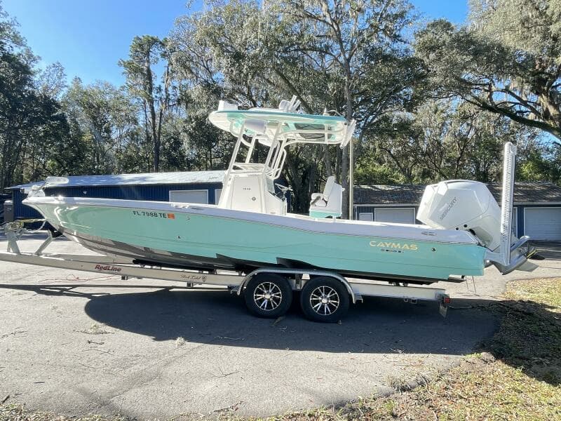2022 Caymas 28 HB Twin