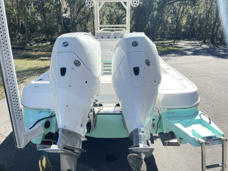 2022 Caymas 28 HB Twin