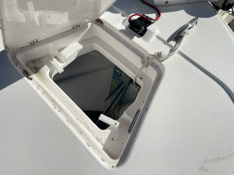 2022 Caymas 28 HB Twin