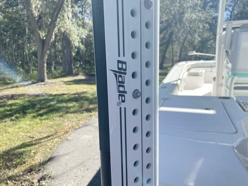 2022 Caymas 28 HB Twin