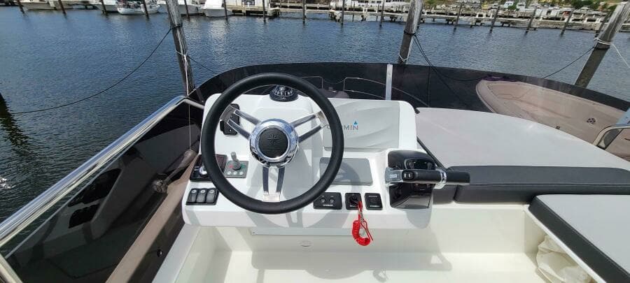 2021 Jeanneau NC 1095 Fly