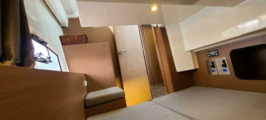 2021 Jeanneau NC 1095 Fly