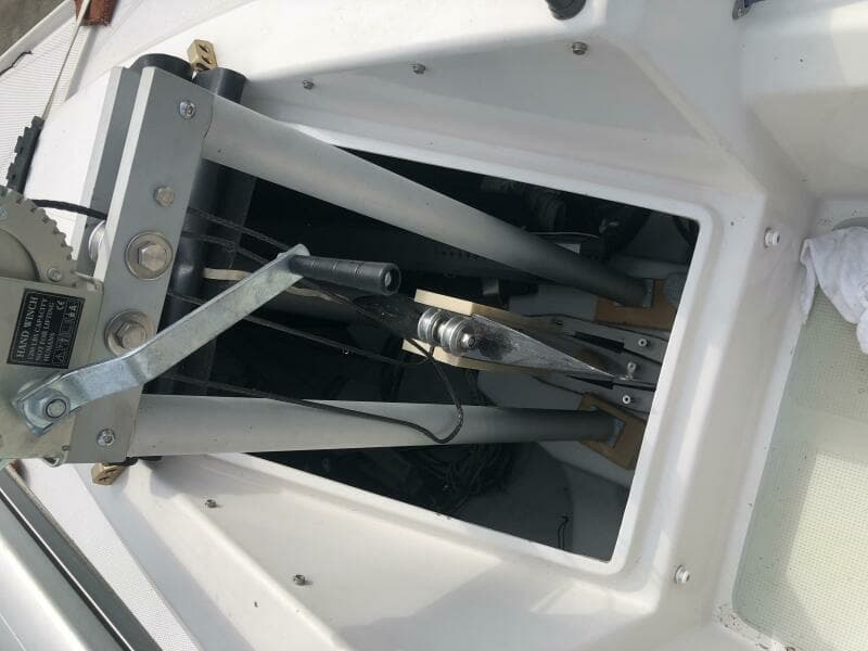 Keel Raising Mechanism