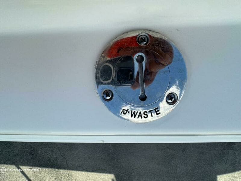 2019 Sailfish 220 CC