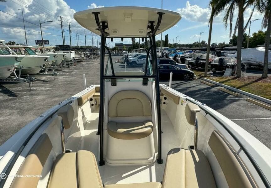 2019 Sailfish 220 CC