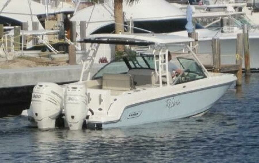 2016 Boston Whaler 270 Vantage