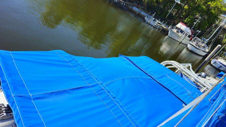 1992 Endeavour Catamaran 30