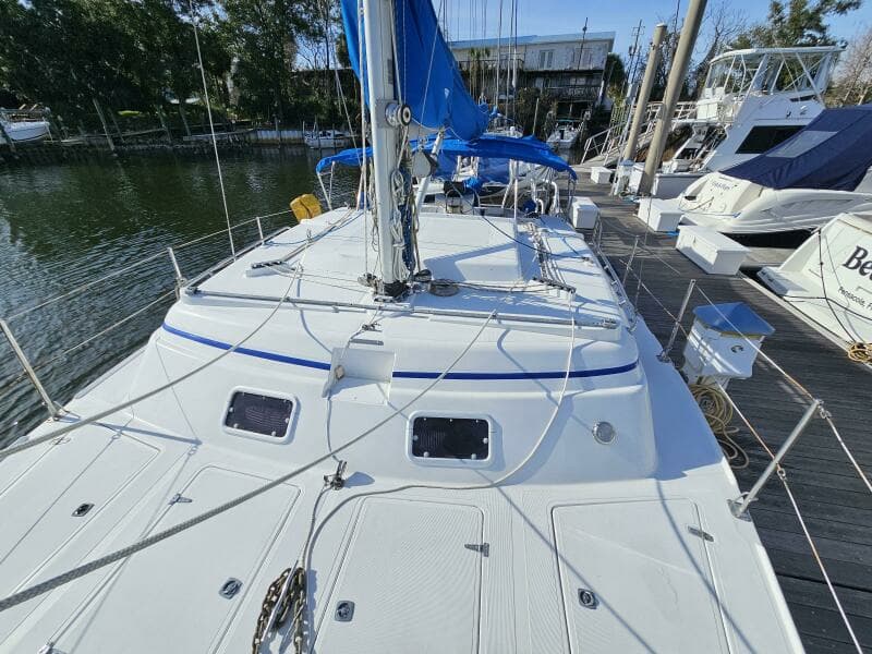 1992 Endeavour Catamaran 30