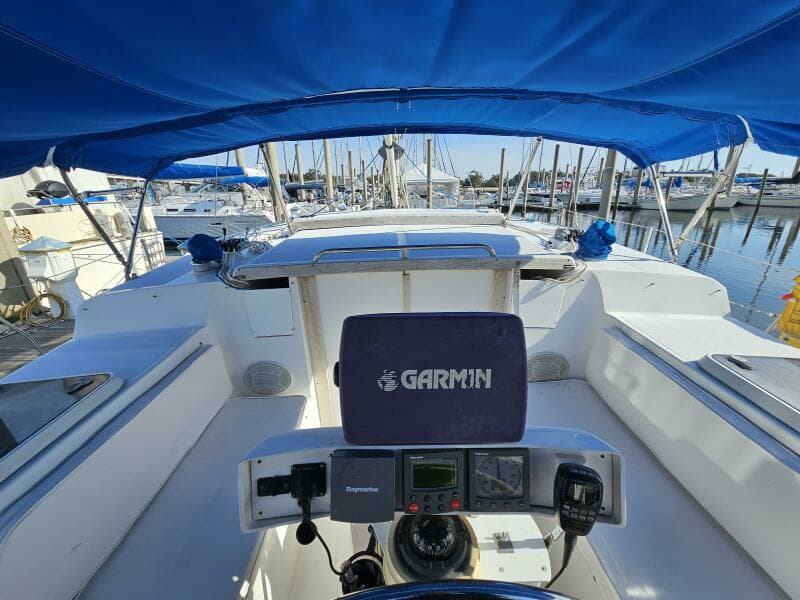 1992 Endeavour Catamaran 30