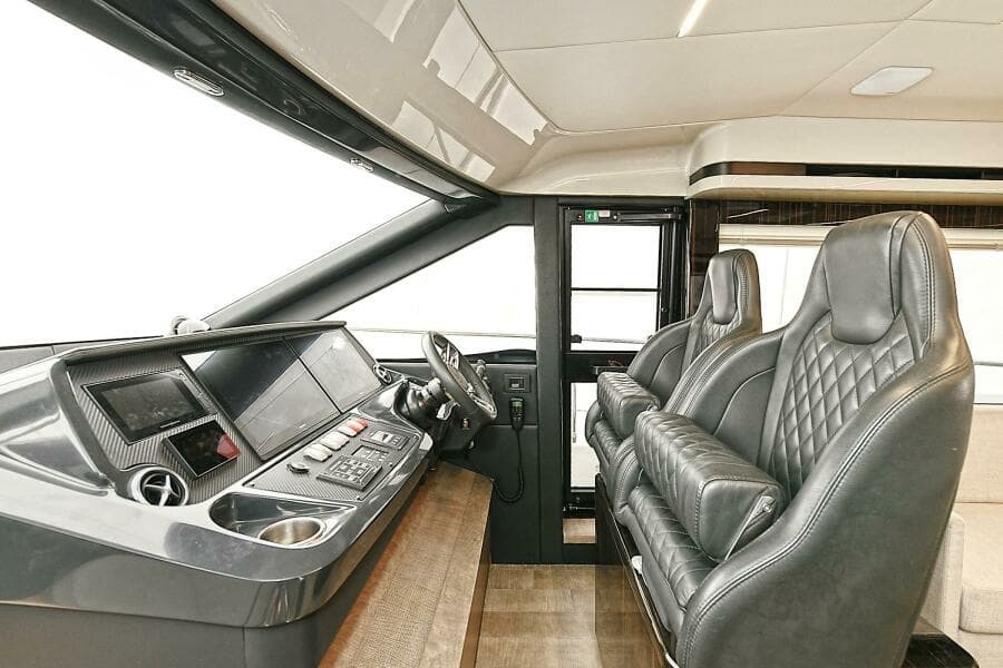 2022 Absolute 62 Fly