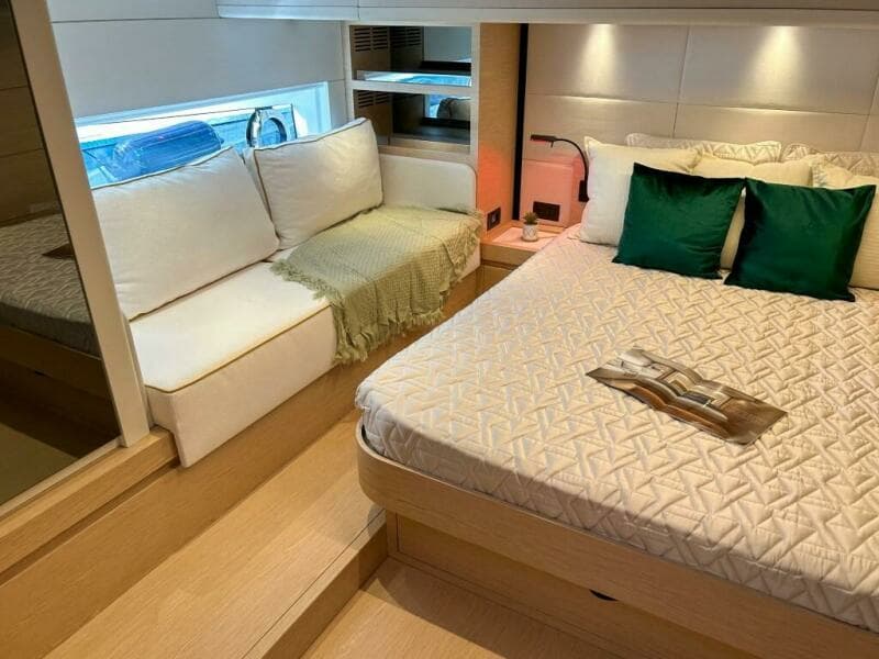 2024 Solaris 52 open