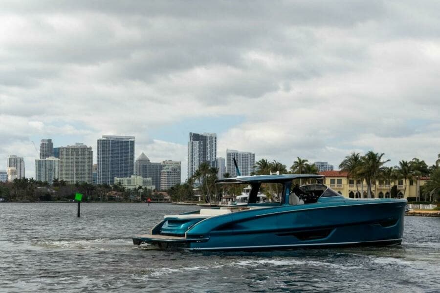 2024 Solaris 52 open