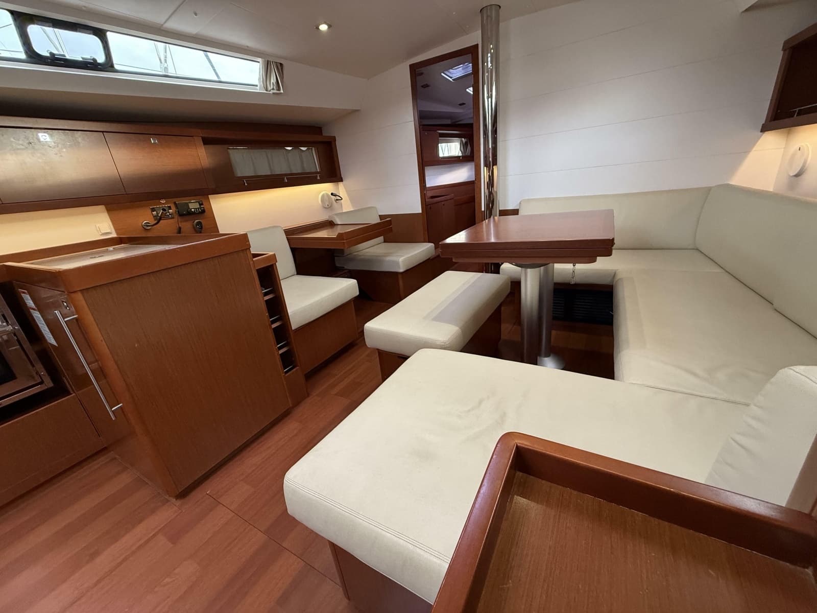 2015 Beneteau Oceanis 45
