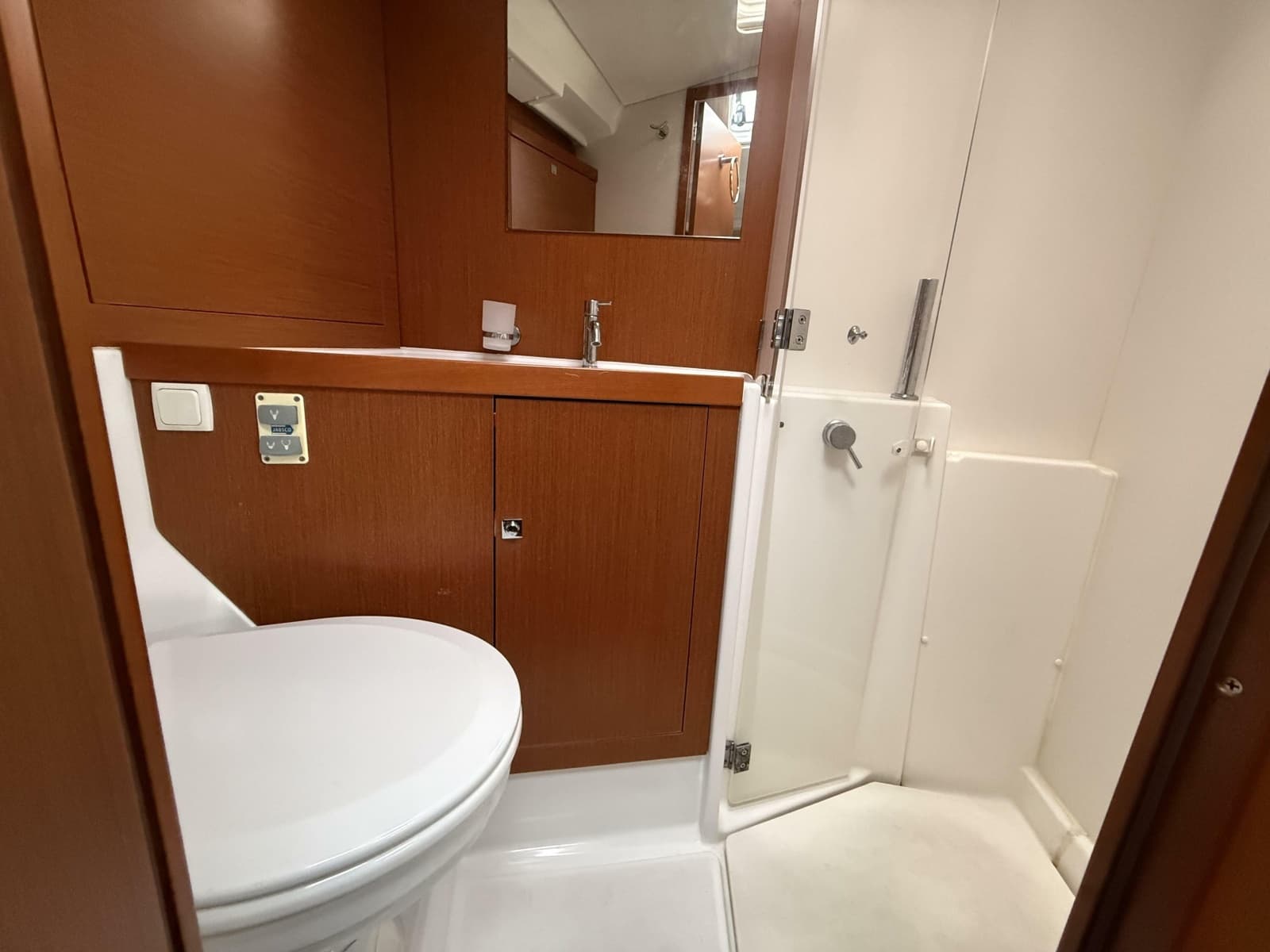 2015 Beneteau Oceanis 45