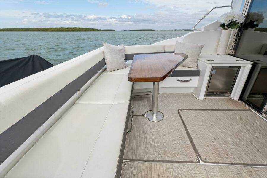 2020 46 Cruisers Cantius - Sweet Caroline - Cockpit 