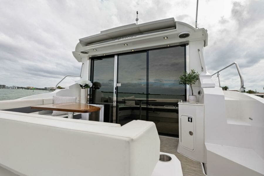 2020 46 Cruisers Cantius - Sweet Caroline - Cockpit 