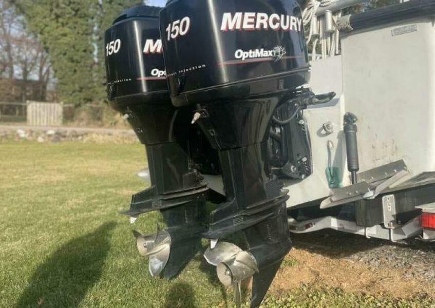 1990 Boston Whaler Frontier