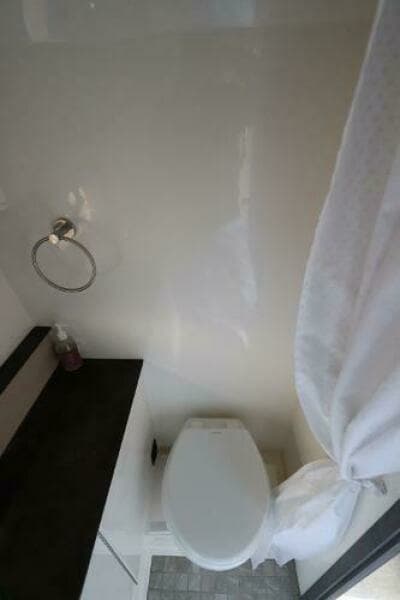 2019 Sea Ray 320 Sundancer