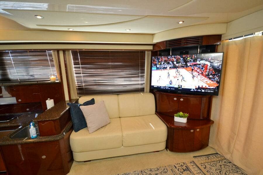 2007 Sea Ray 52 Sedan Bridge