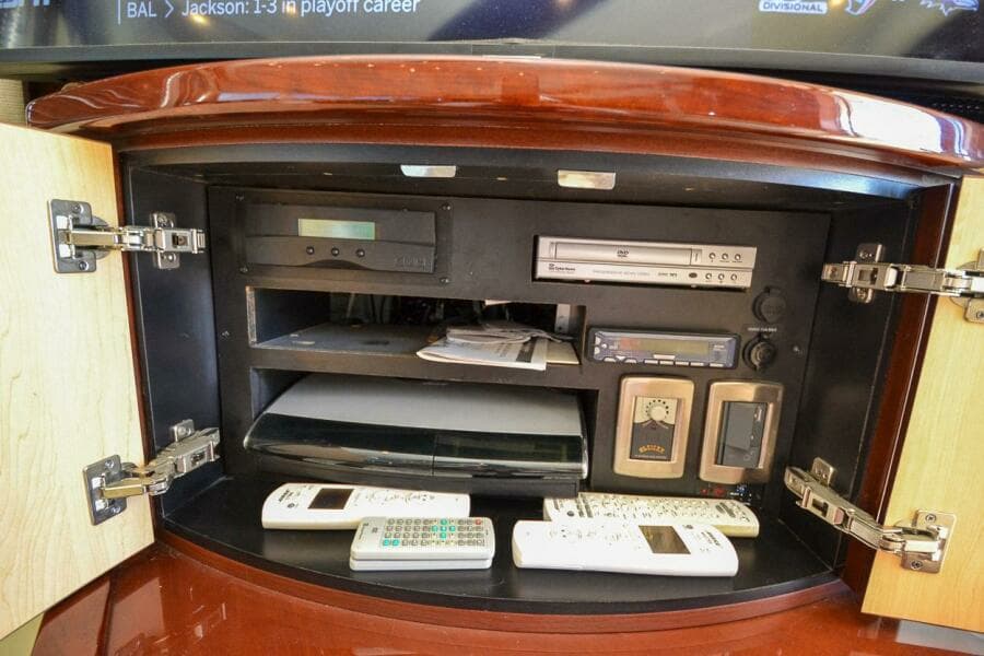 2007 Sea Ray 52 Sedan Bridge