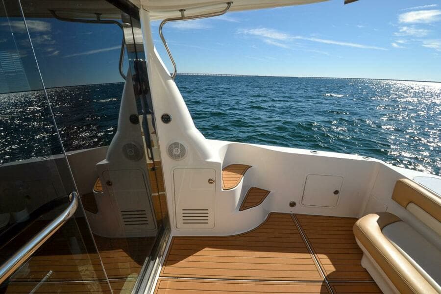 2007 Sea Ray 52 Sedan Bridge