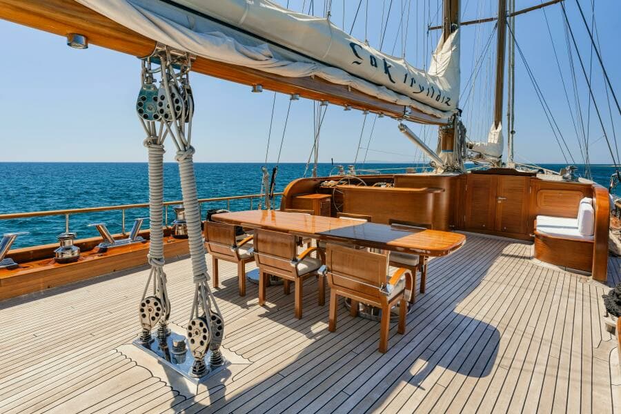 2013 East Yachting Custom