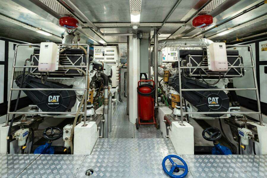 2013 East Yachting Custom