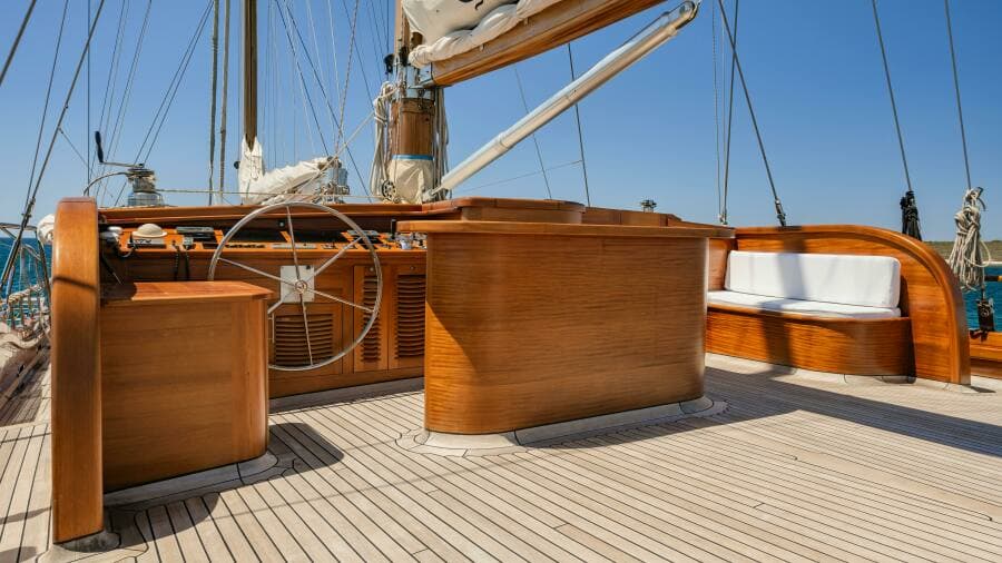 2013 East Yachting Custom