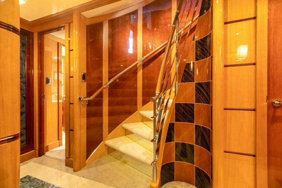 2011 Trinity Yachts Trinity 164