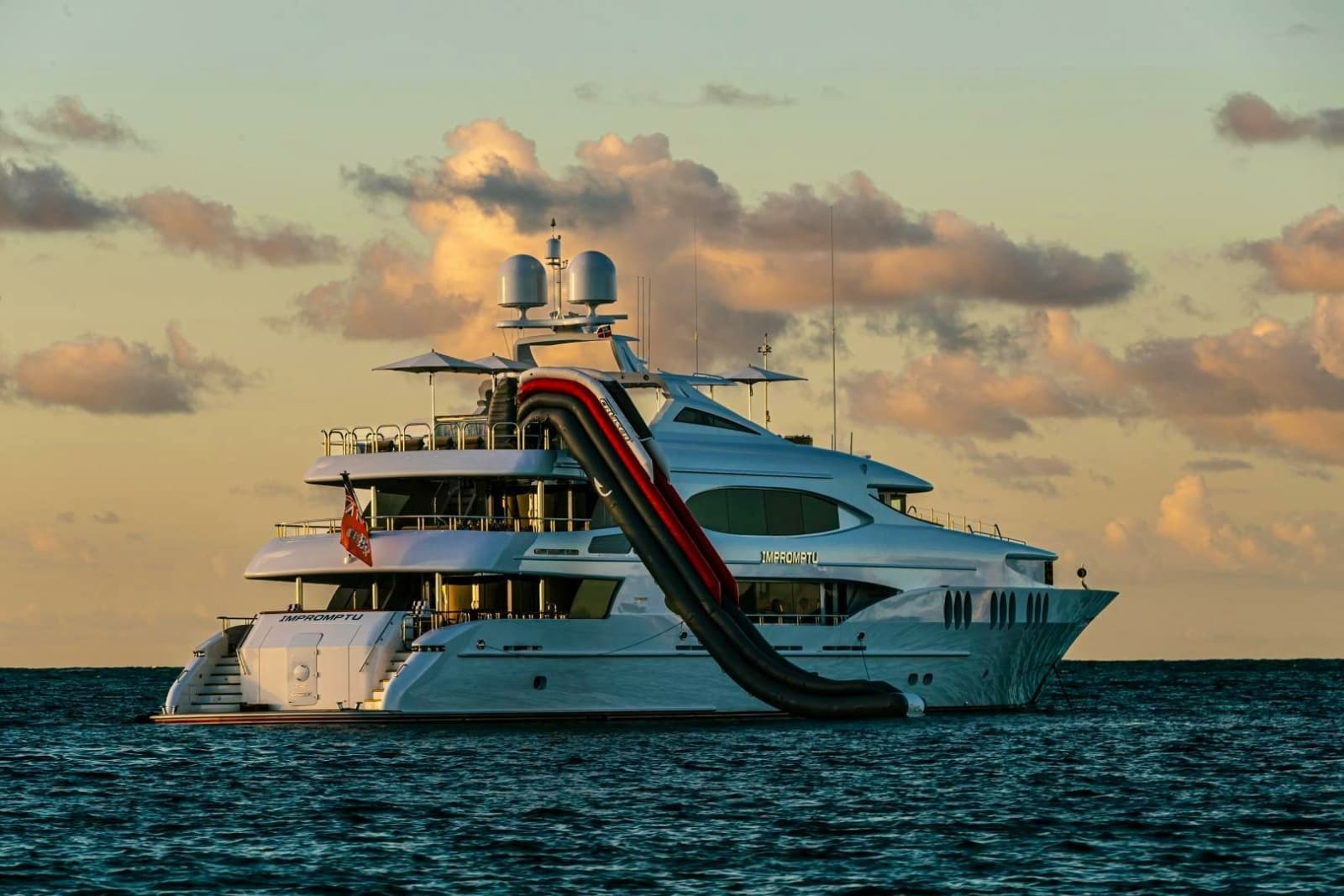 2011 Trinity Yachts Trinity 164