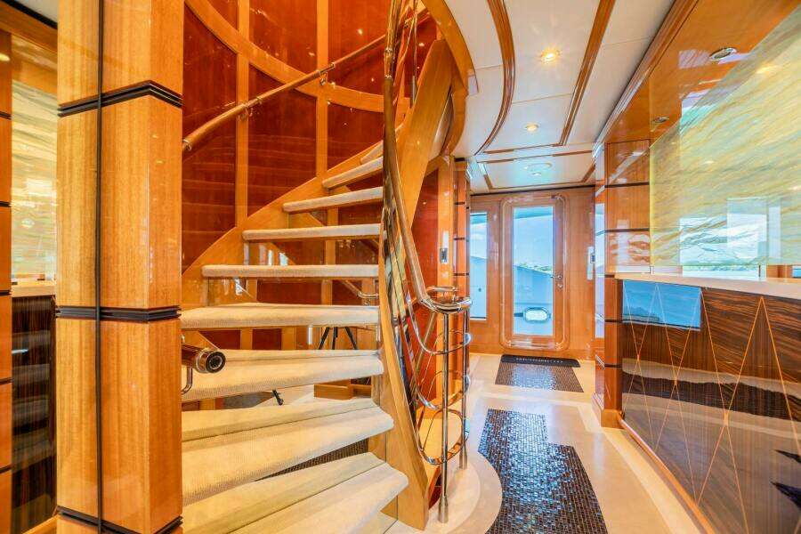 2011 Trinity Yachts Trinity 164