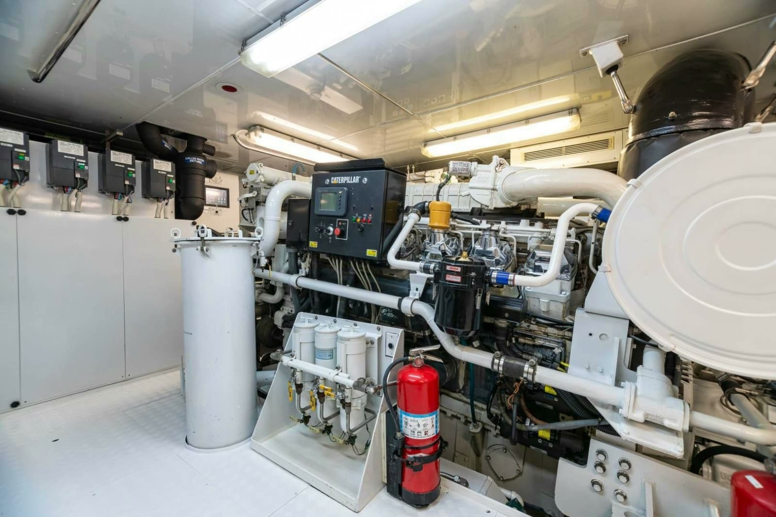 2011 Trinity Yachts Trinity 164