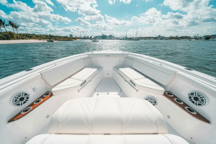 2022 Everglades 395CC