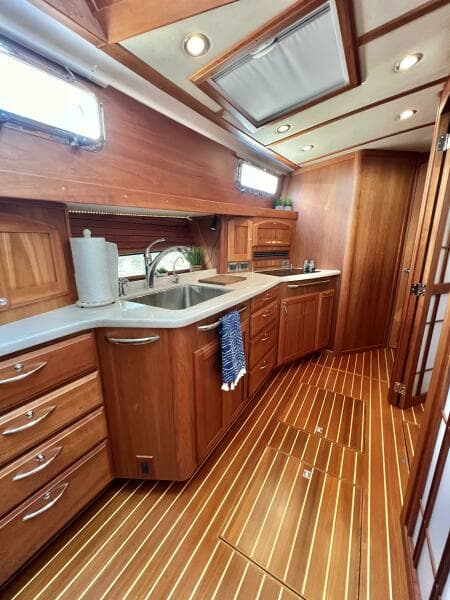 2017 Sabre 48 Salon Express