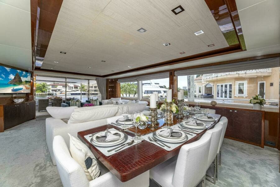 2012 Princess 104 - Interior dining
