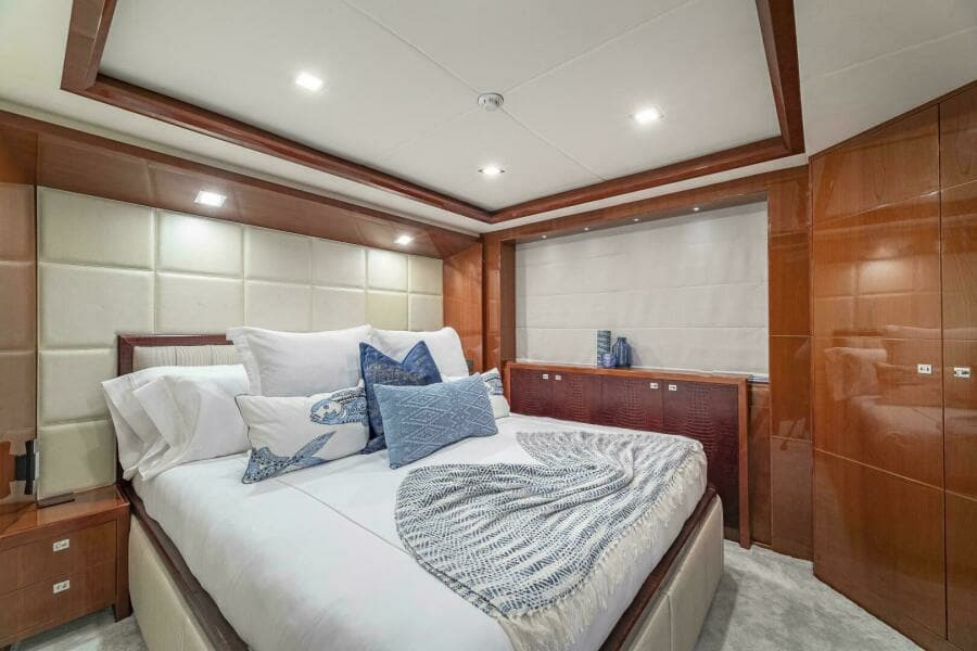 2012 Princess 104 - Stateroom