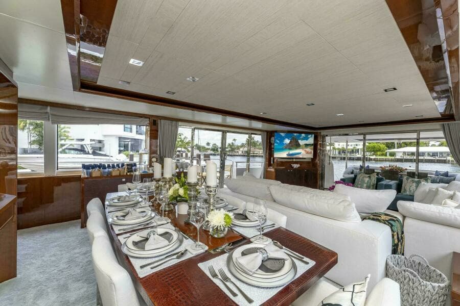 2012 Princess 104 - Interior dining