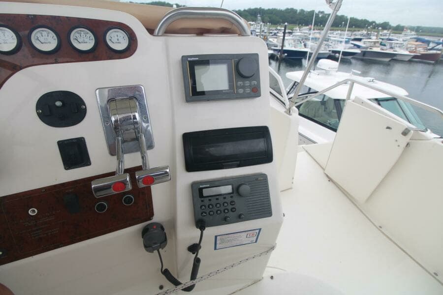 2000 Silverton 392 Aft Cabin